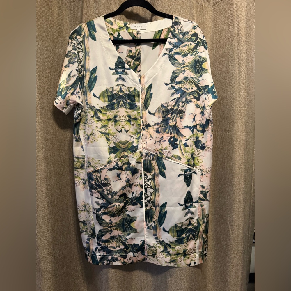 H.one Floral Print Short Sleeve Dress